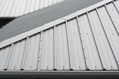 Benefits Of Metal Roof Replacement For Long-Term Performance